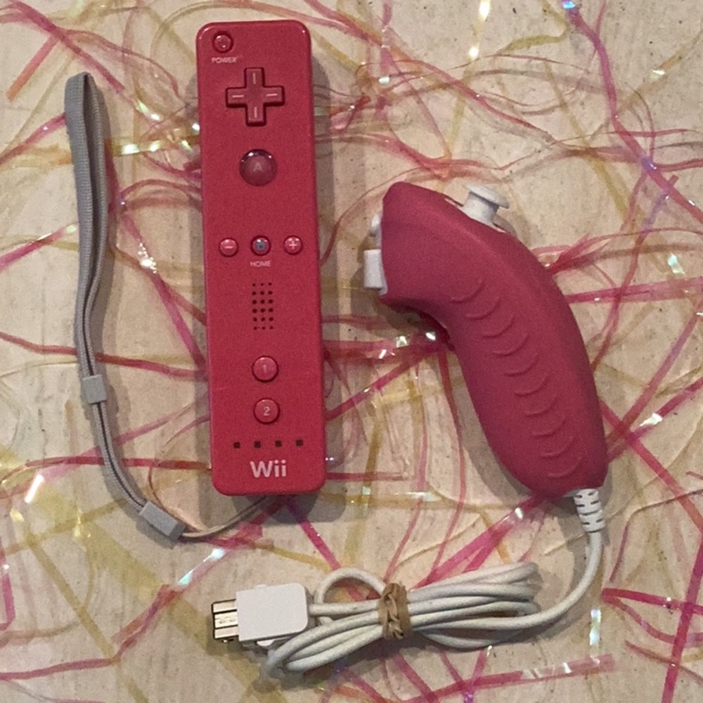 Nintendo Wii Remote Controller Pink & Nunchuk White Lot Of 2 OEM Authentic